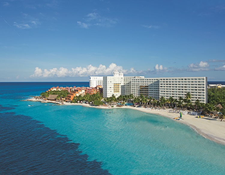 Aerial view of Dreams Sands Cancun Resort & Spa in Cancun